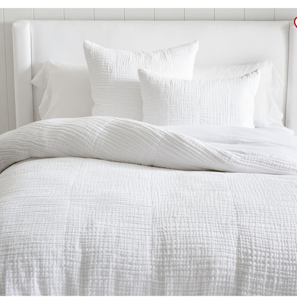 Parachute Organic Cloud Cotton duvet cover and 2 pillow cases